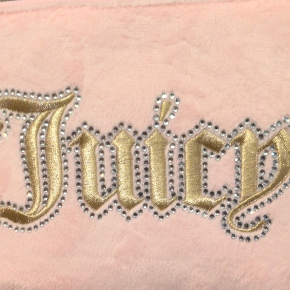 Juicy Couture Blush Pink Cosmetic Bag with Gold Accents - Picture 2 of 11